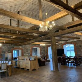 Nooruse puhkemaja, hotel v destinácii Uhtna