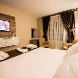 Business Han Hotel