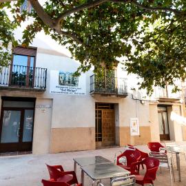 CASA CAL METGE, hotel u gradu Benissanet