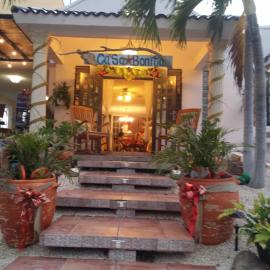 Casa Bonita Inn, хотел в Ла Паргера