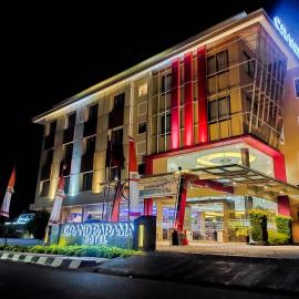 Grand Parama Hotel, hotel a Tanjungredep