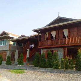 เฮือนฮอมคำโฮมสเตย์(Huanhomkham homestay), hotel in Chiang Mai