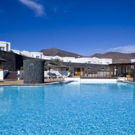 Apartamentos LIVVO Coloradamar, hotel di Playa Blanca