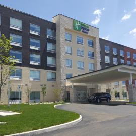 Holiday Inn Express & Suites Toledo West by IHG, hotel em Toledo