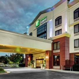 Holiday Inn Express Richmond Airport by IHG, hotel en Sandston