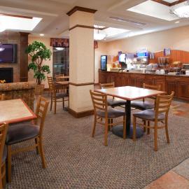 Holiday Inn Express Airport East by IHG