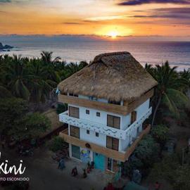 Bikini Beach House, hotel in Puerto Escondido