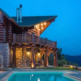 Mythica Chalet, hotel en Karpenisi