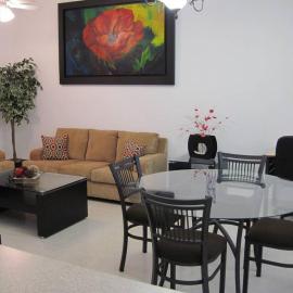 Suite Comfort Ideal Alberca Av Bernardo Quintana 24C，Mendiola的飯店