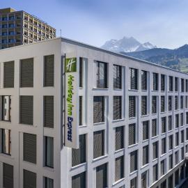 Viesnīca Holiday Inn Express - Luzern - Kriens by IHG Lucernā