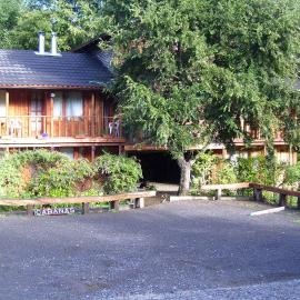 Cabañas Spa Bungalows Huarranchi, hótel í Pucón