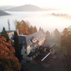 Parkhotel Smržovka، فندق في Smržovka