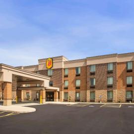 Super 8 by Wyndham St. Louis North, Hotel in Saint Louis