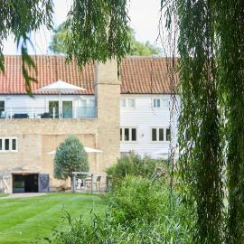 Tuddenham Mill Luxury Hotel, hotel Tuddenhamben