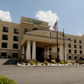 Holiday Inn Express Somerset by IHG، فندق في سومرست