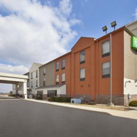 Holiday Inn Express Tiffin by IHG, hotel em Tiffin
