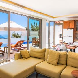 Secluded Sea-View Family Escape Villa Bella 3 Lale, ξενοδοχείο σε Üzümlü