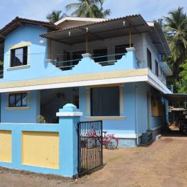 Suvarna Holiday Home, hotel i Kashid
