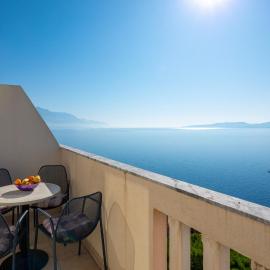 Apartments & Restaurant Galeb