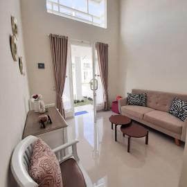 Villa Blossom Kayana Regency E7