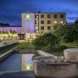 Holiday Inn Express Singen by IHG، فندق في سينجين