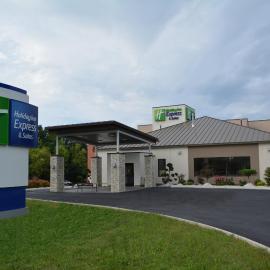 Holiday Inn Express & Suites Waterville - North by IHG โรงแรมในวอเตอร์วิลล์