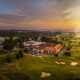 De Vere Wokefield Estate, хотел в Рединг