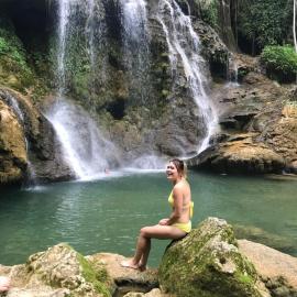 LePont Mu Waterfall Bungalow, hotel v destinaci Hòa Bình