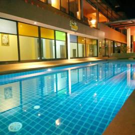 โรงแรมฟร้อนบีช frontbeach, hotel din Ban Pak Nam Pran