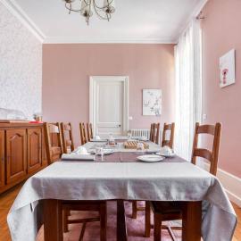 Le Clos des Pervenches, hotel in Jassans-Riottier