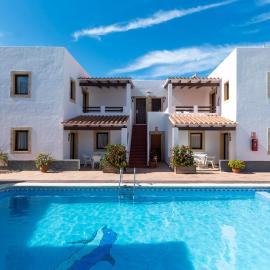 Apartamentos Mar y Sal, hotel di La Savina
