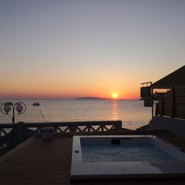 LENICO Seafront Villa, hotel in Agia Pelagia