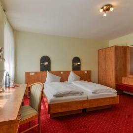 Hotel Kirchhainer Hof, viešbutis mieste Kirchhainas