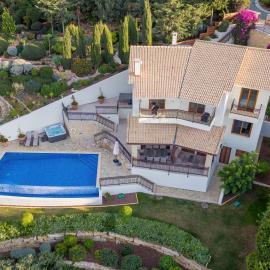 Villa HERMIONA, hotel u gradu Kuklija