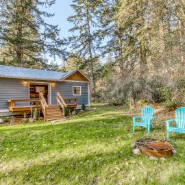 Little House in the Big Woods, Hotel in Freeland