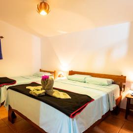 Pochote Lodge, viešbutis mieste Guayabos