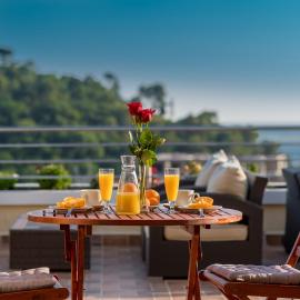 Hotel WGrand, hotel din Petrovac na Moru
