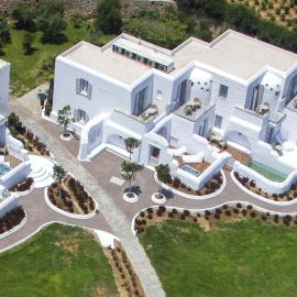Golden Sun Hotel, hotelli kohteessa Stelida