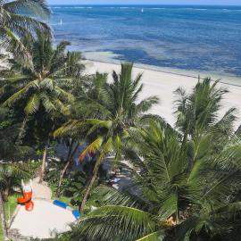 Mombasa Bamburi Beach 1BR Apartment - Pool View - Beach Access - Sleeps 2