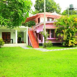 Marari Nest Beach Homestay, hotel in Mararikulam