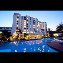 Umhlanga Beach Front 4 Sleeper, מלון בדרבן