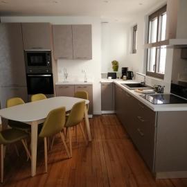 La Citadine maison de ville avec garage, hotelli kohteessa Bagnères-de-Bigorre