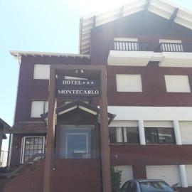 Hotel Montecarlo، فندق في فيلا جيزيل
