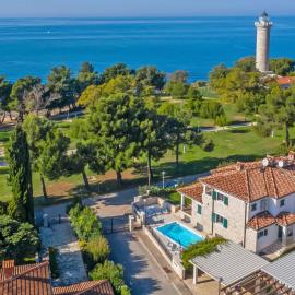 Holiday Home Villa Beach Front by Interhome
