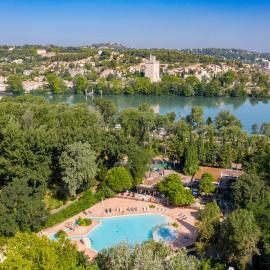Viesnīca Camping du Pont d'Avignon pilsētā Aviņona