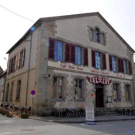 L'Alzire - Logis Auberge Culturelle, viešbutis mieste Jarnages