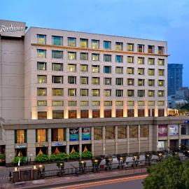 Radisson Mumbai Goregaon, hotel a Bombai