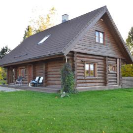 RosenHausen Puhkemajad, готель у місті Puugi