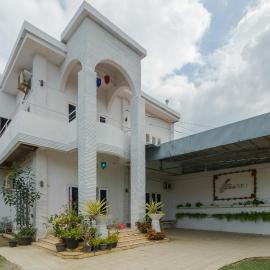 RedDoorz Syariah near Museum Tsunami Aceh 2, hotel in Geutieue