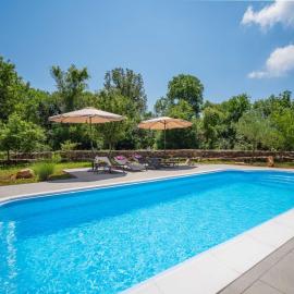 Holiday Home Mila by Interhome, hotell i Kras